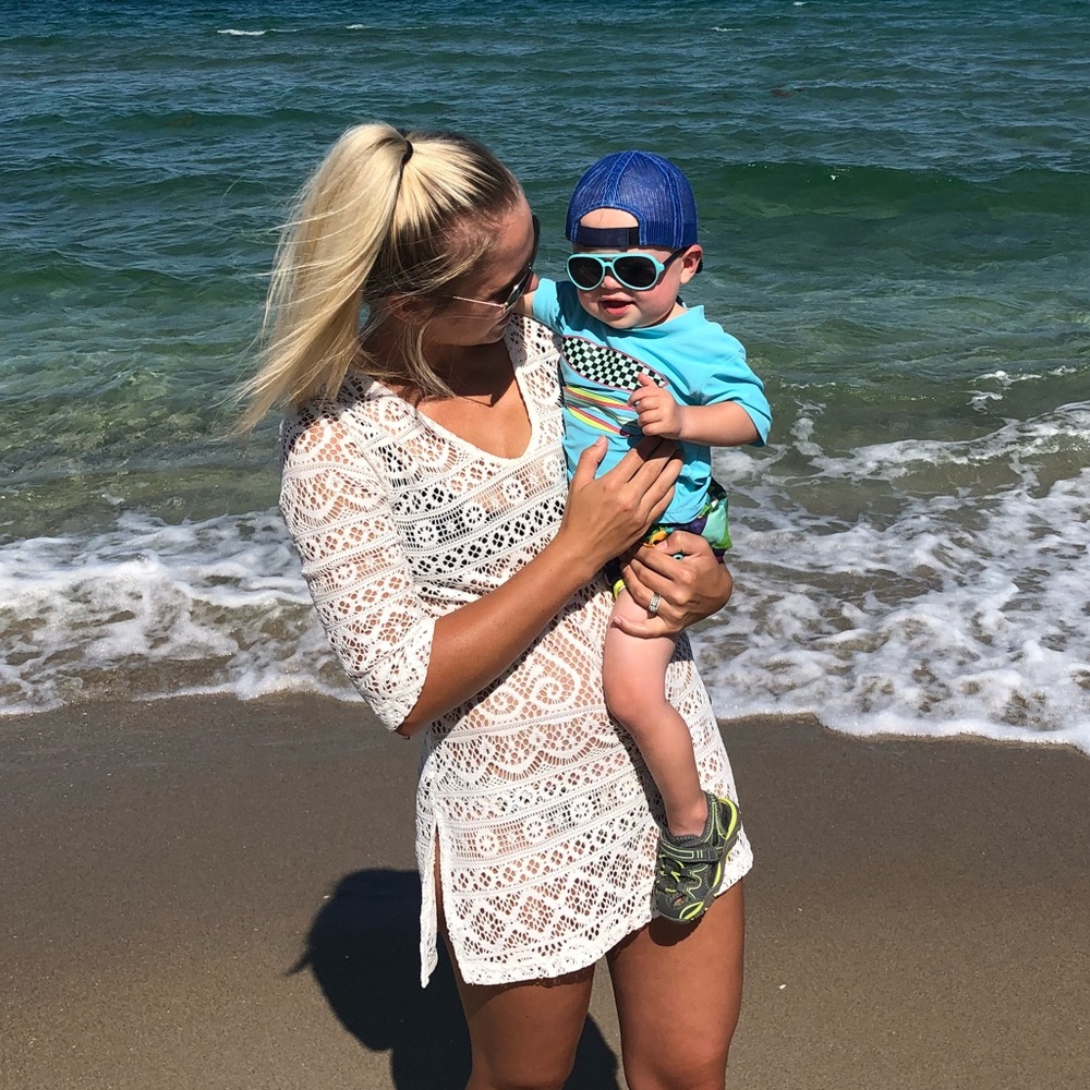 Crochet beach cover